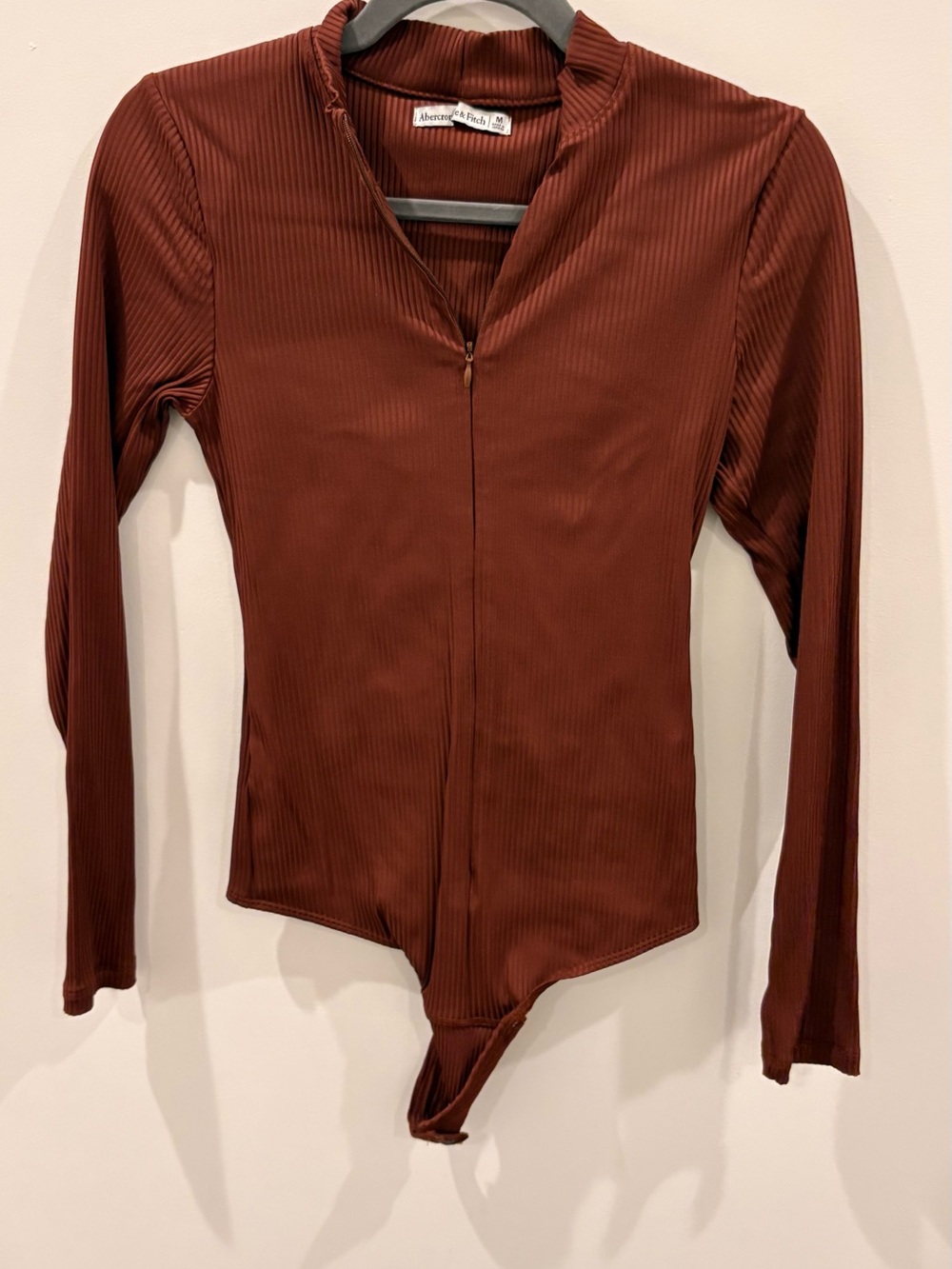 Abercrombie & Fitch Brick Brown Ribbed Zip-Front Long Sleeve Bodysuit